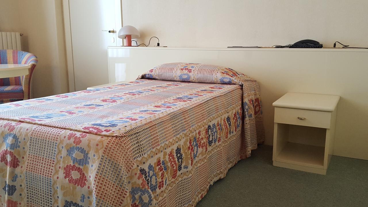 Hotel Sollievo مونتيجروتو تيرمي المظهر الخارجي الصورة